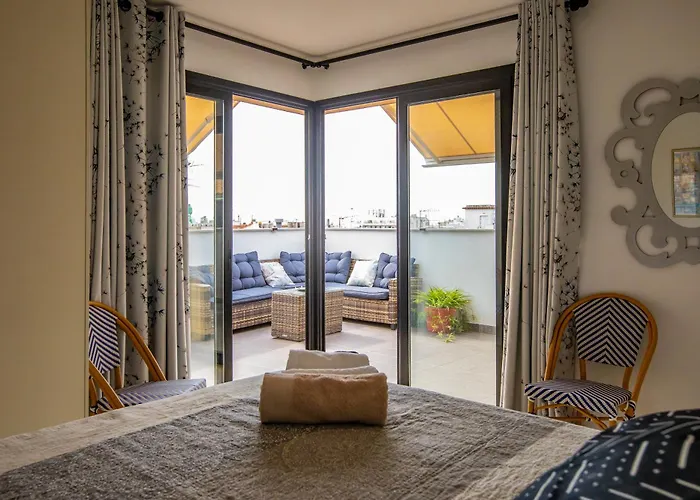 Sunset Penthouse Lejlighed